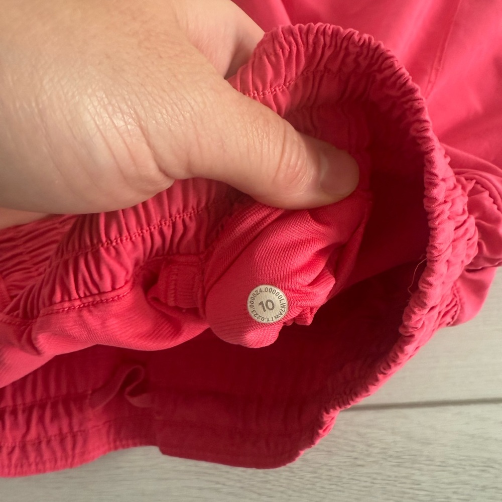 Lululemon Hotty Hot 4β Shorts Lip Gloss Pink - Picture 7 of 7